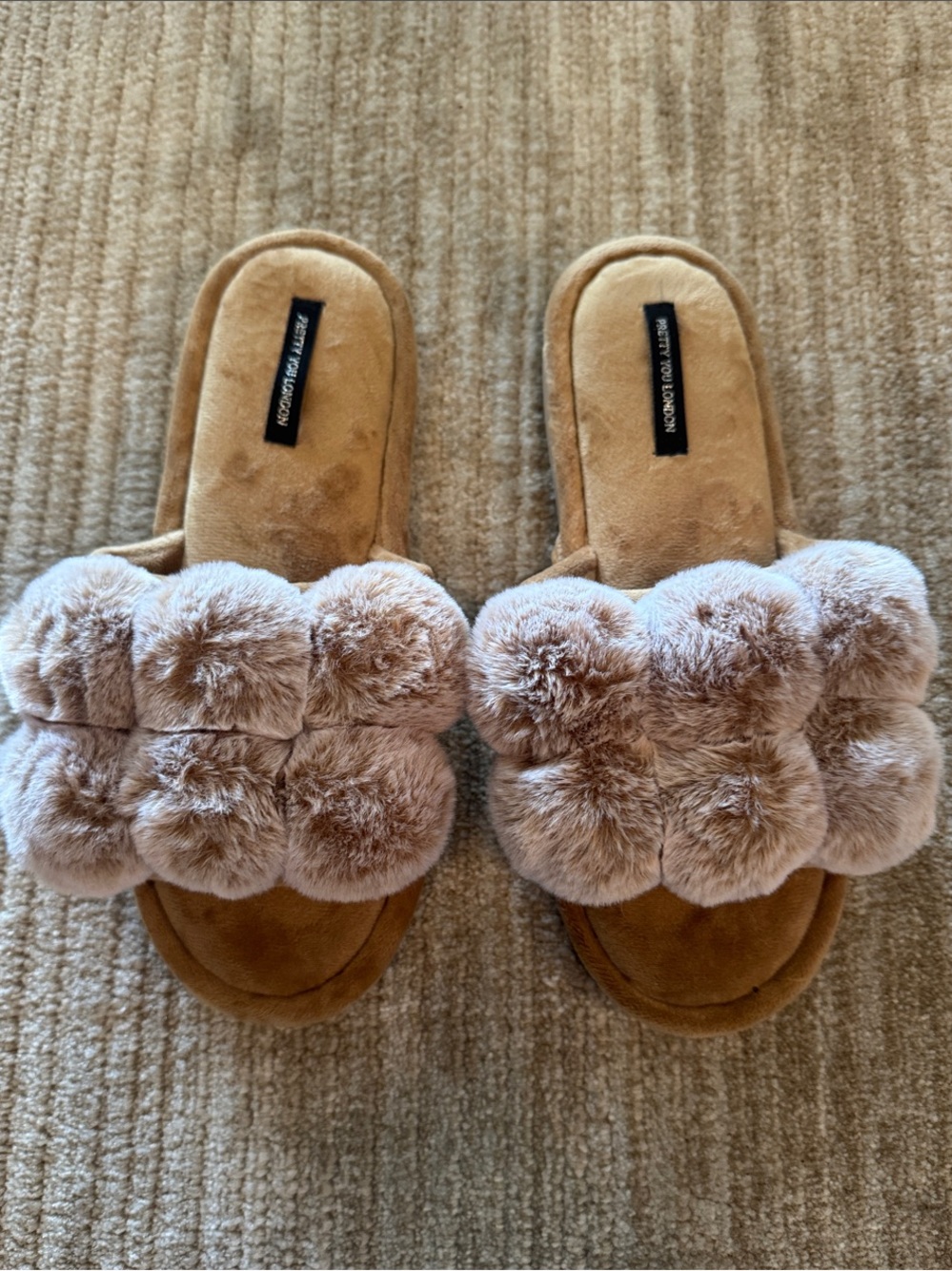 NWT pretty you London - Plush Pom-Pom Slide Slippers in Taupe